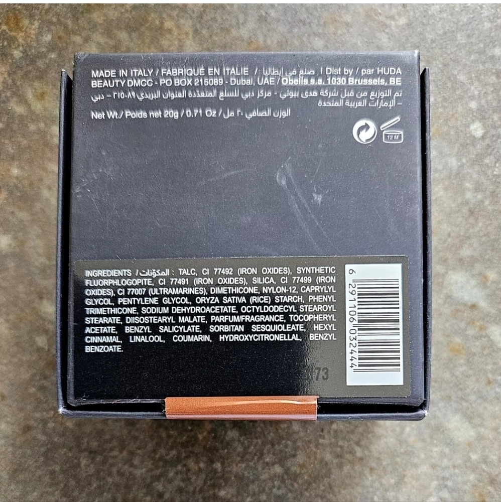 Huda Beauty COFFEE CAKE Easy Bake Loose Powder .71 oz NEW, SEALED! - Picture 3 of 4